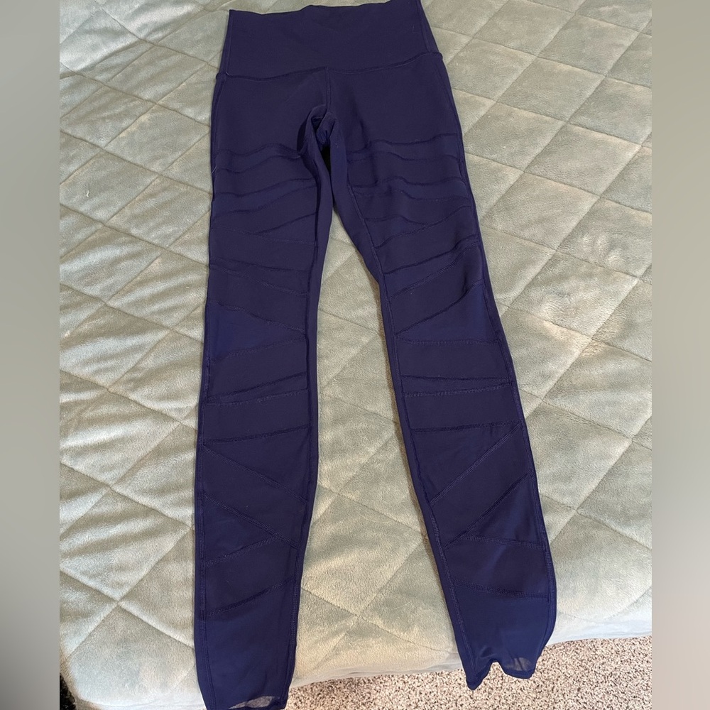 Lululemon Dark Blue Mesh Leggings